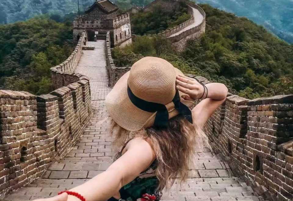 Mutianyu Great Wall Day Trip by ZANBUS