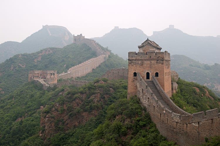 Jinshanling Great Wall Hiking Tour